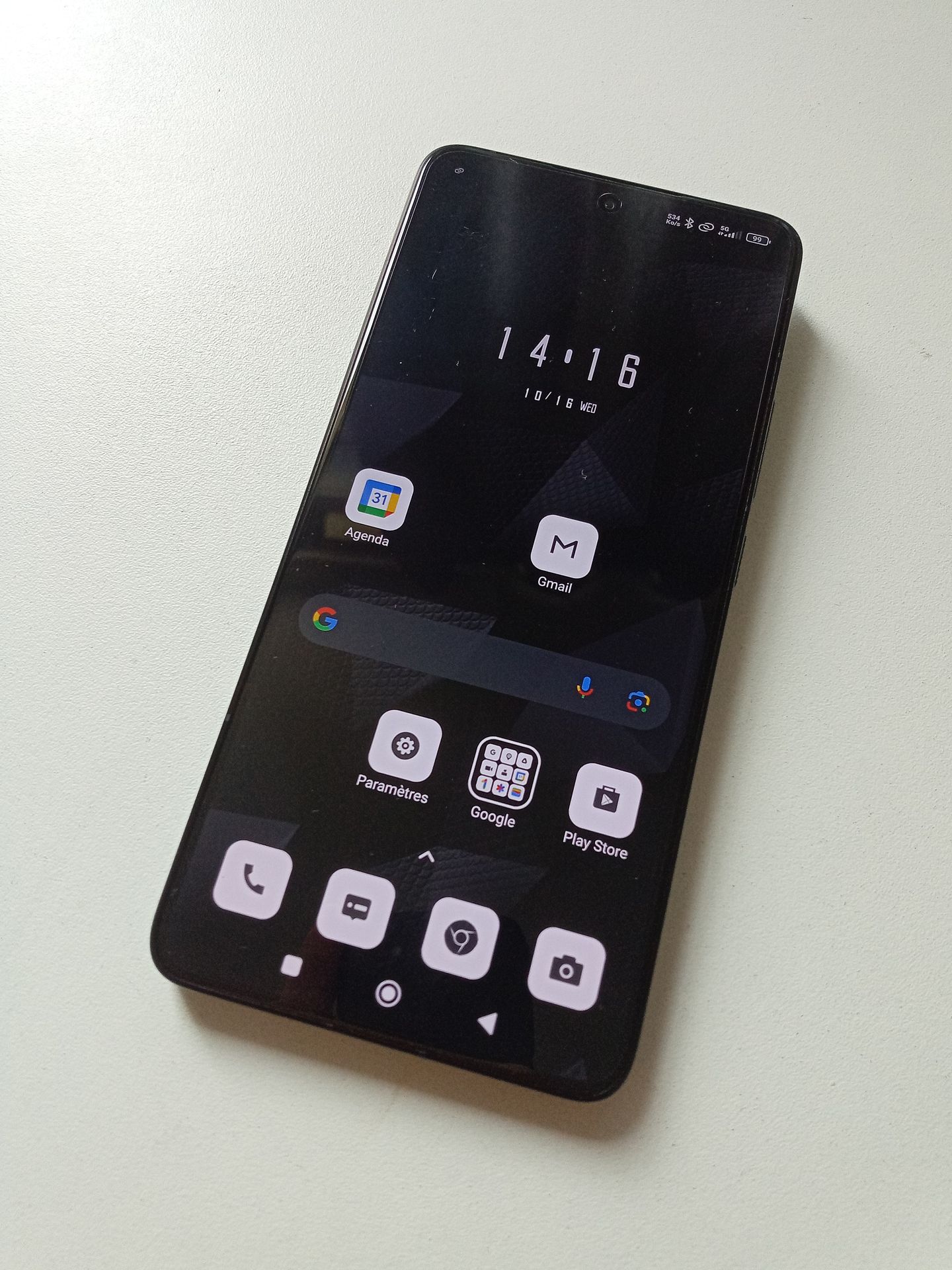 vue de face du xiaomi 14t pro | test produit